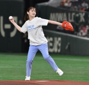 岩田絵里奈の画像